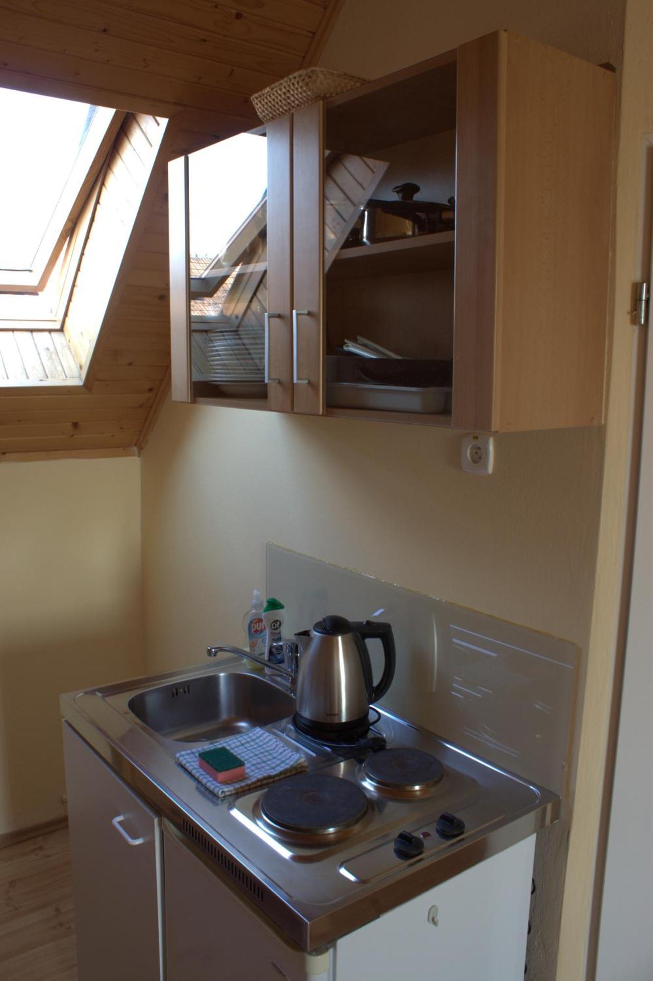 Zlty Dom Vrbov Apartment Room photo
