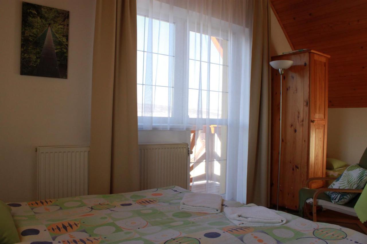 Zlty Dom Vrbov Apartment Exterior photo